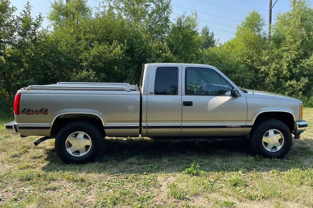 1998 GMC Sierra 1st Gen - Image 3 of 31