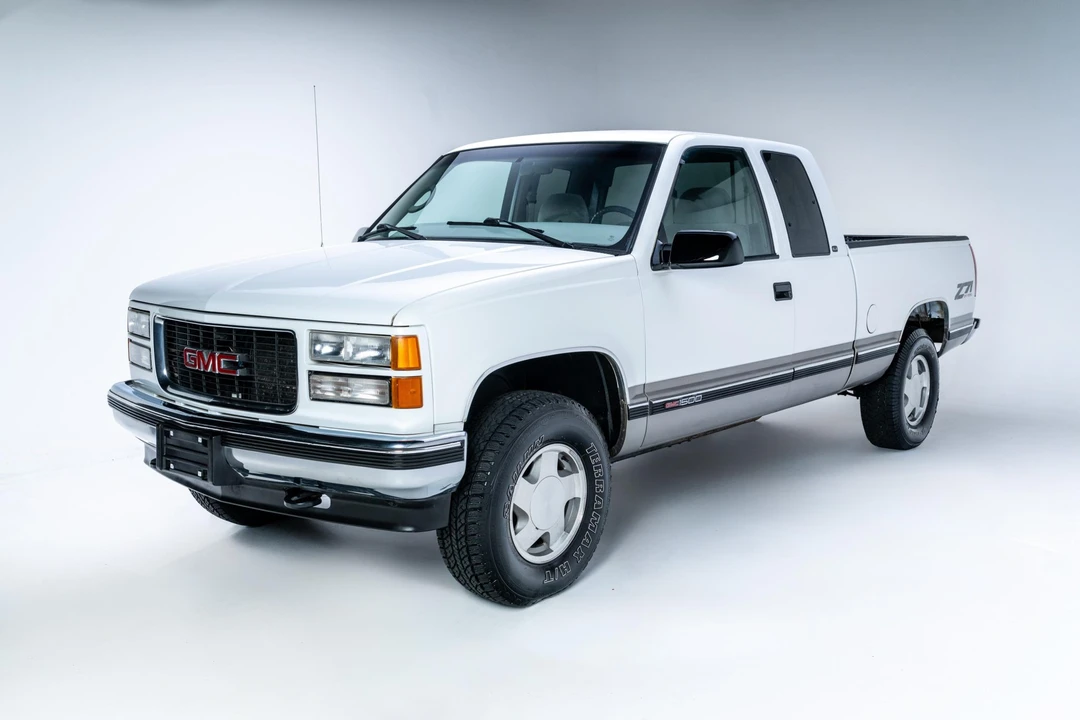 1998 GMC Sierra 2nd Gen - Image 2 of 31