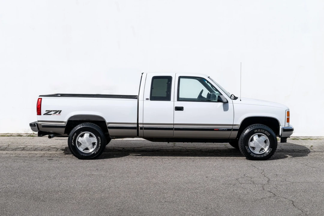1998 GMC Sierra 2nd Gen - Image 9 of 31
