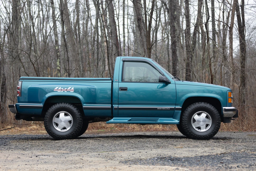 1998 GMC Sierra 1st Gen - Image 25 of 31