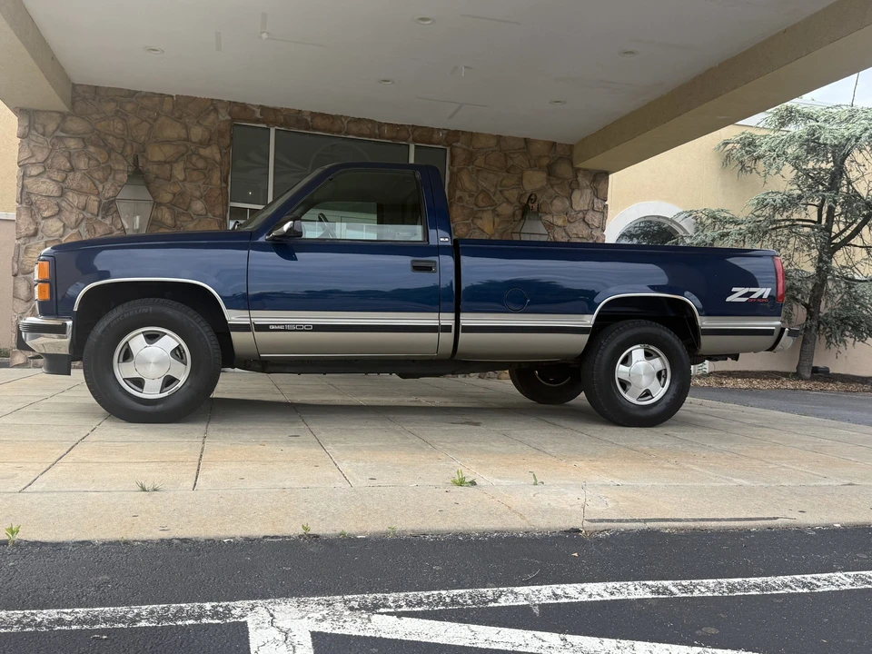 1998 GMC Sierra 1st Gen - Image 29 of 31