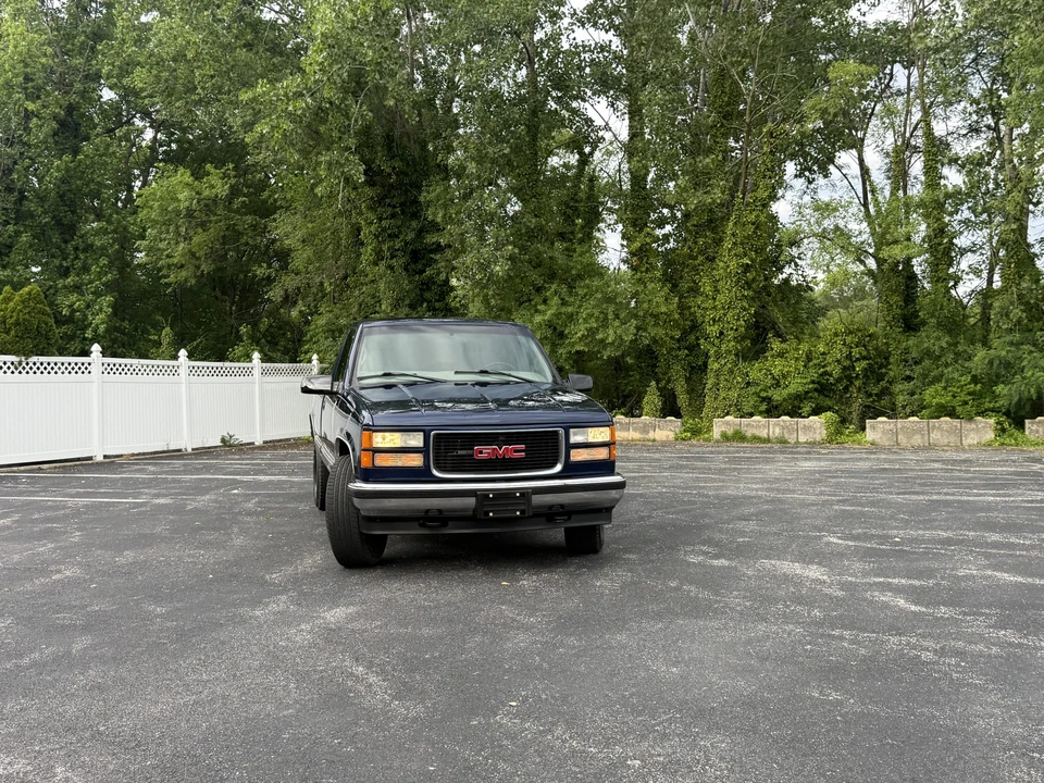 1998 GMC Sierra 1st Gen - Image 3 of 31