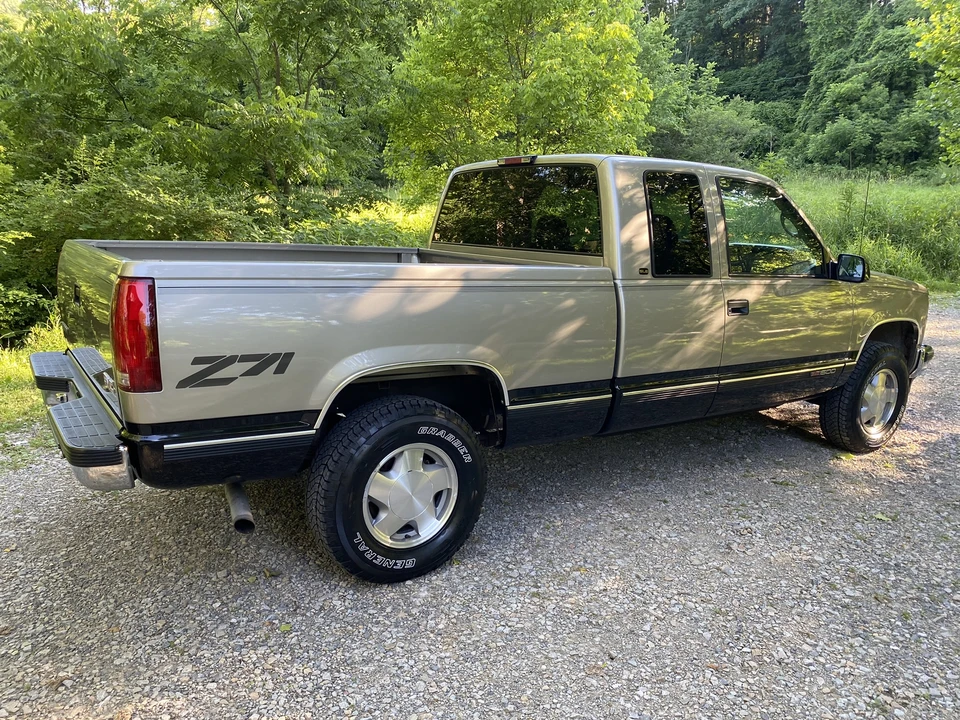1998 GMC Sierra 1st Gen - Image 25 of 31