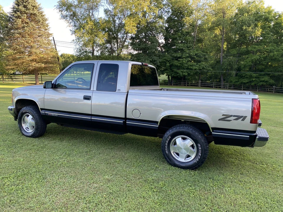 1998 GMC Sierra 1st Gen - Image 5 of 31