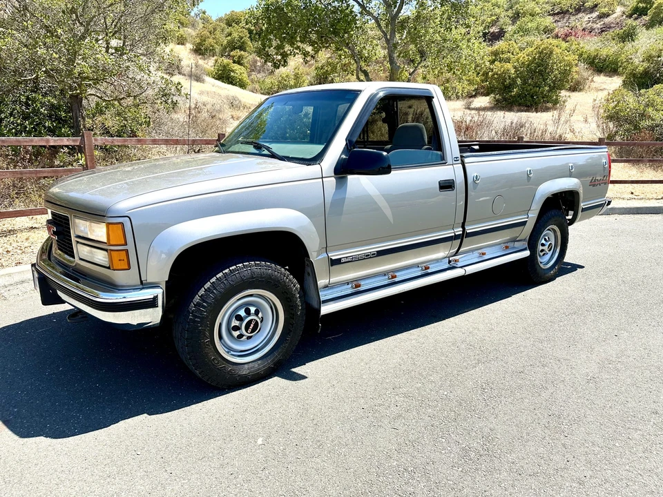 1998 GMC Sierra 1st Gen - Image 11 of 31
