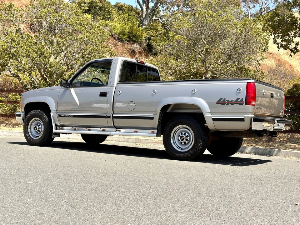 1998 GMC Sierra 1st Gen - Image 12 of 31