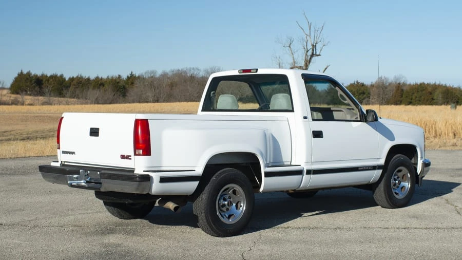 1998 GMC Sierra 1st Gen - Image 3 of 12