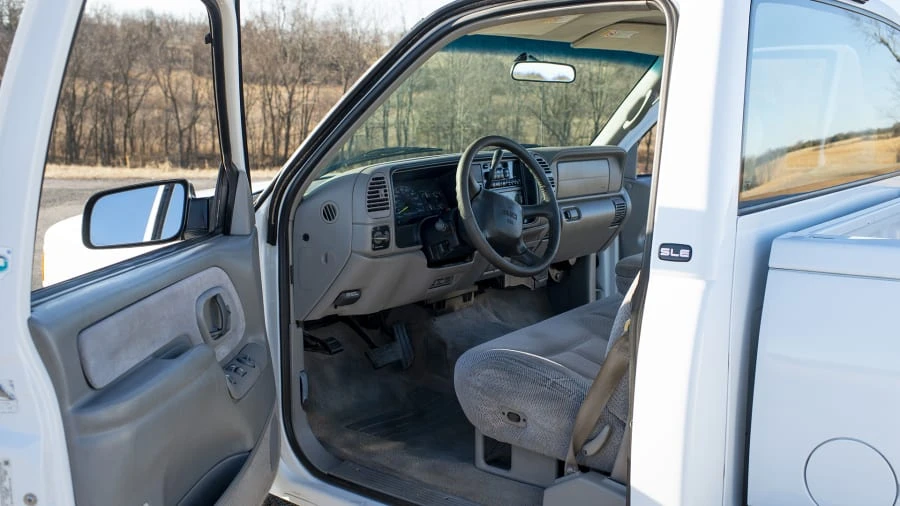 1998 GMC Sierra 1st Gen - Image 4 of 12