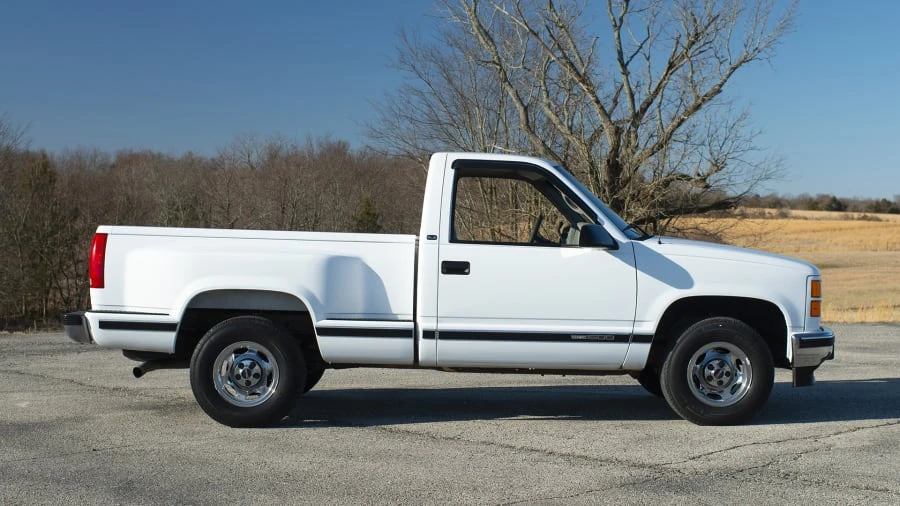 1998 GMC Sierra 1st Gen - Image 11 of 12