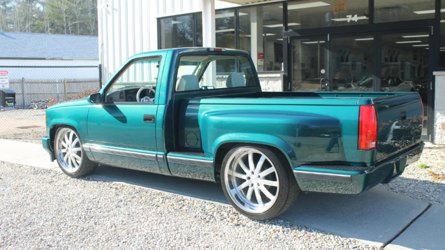 1998 GMC Sierra 1st Gen - Image 3 of 13