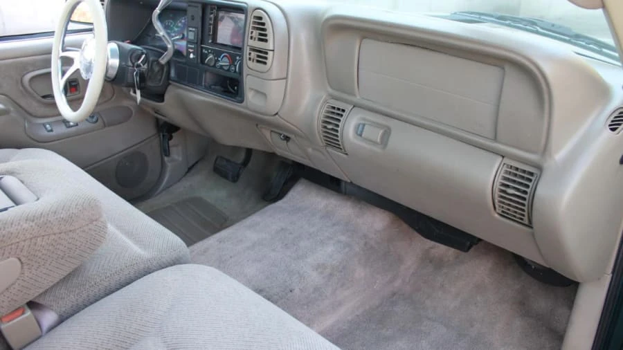 1998 GMC Sierra 1st Gen - Image 6 of 13