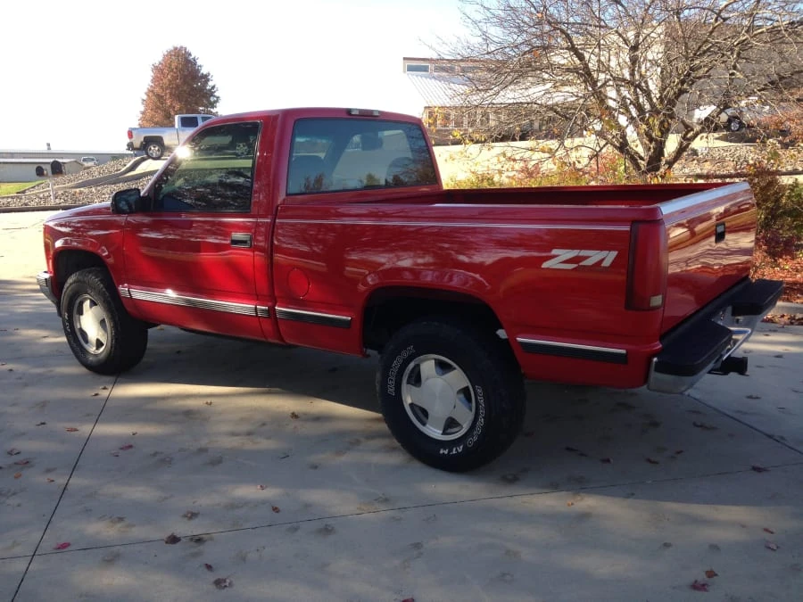 1998 GMC Sierra 1st Gen - Image 2 of 4