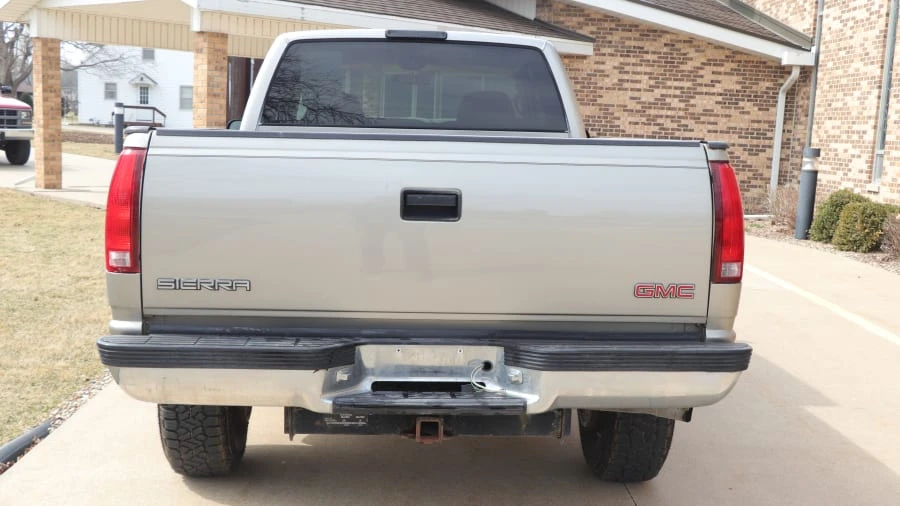 1998 GMC Sierra 1st Gen - Image 4 of 10
