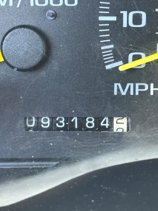 1998 GMC Sierra 1st Gen - Image 9 of 15