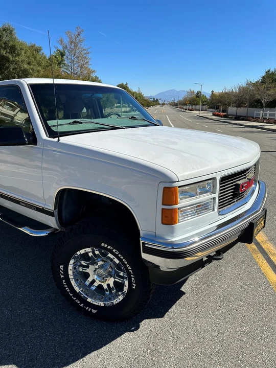 1998 GMC Sierra 1st Gen - Image 5 of 15