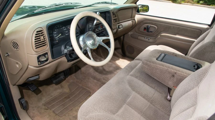 1998 GMC Sierra 1st Gen - Image 4 of 17