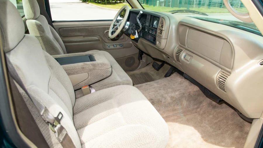 1998 GMC Sierra 1st Gen - Image 5 of 17
