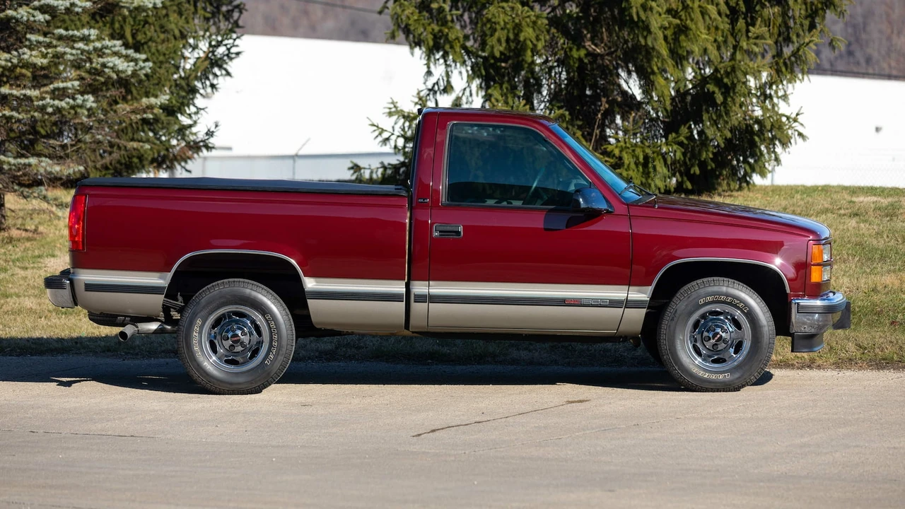 1998 GMC Sierra 1st Gen - Image 8 of 23