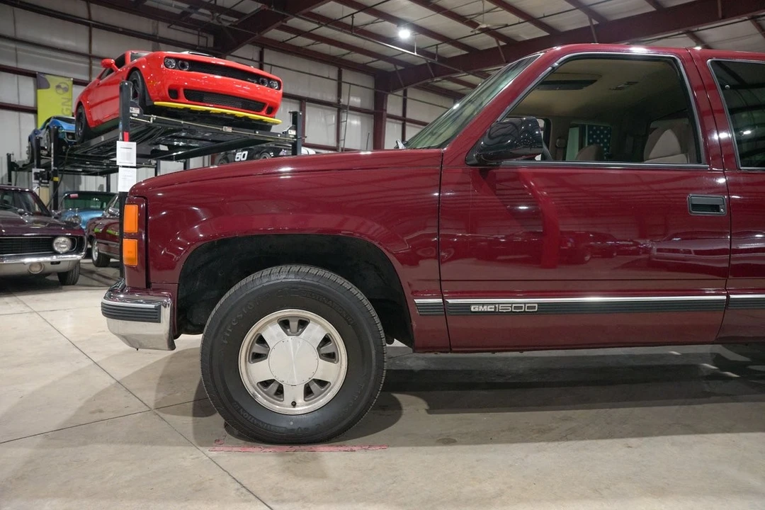 1998 GMC Sierra 1st Gen - Image 3 of 21