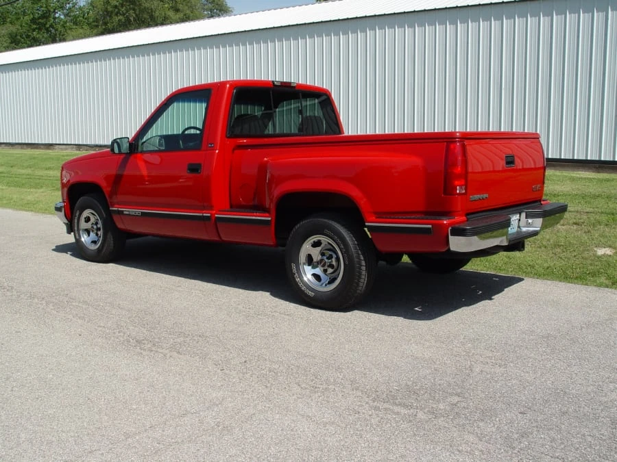 1998 GMC Sierra 1st Gen - Image 3 of 12