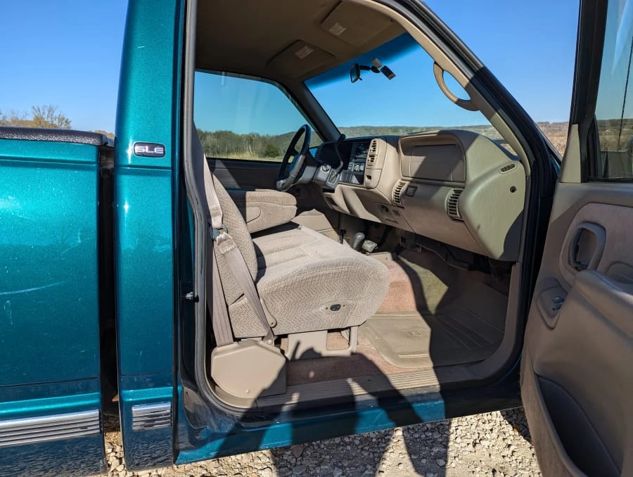 1998 GMC Sierra 1st Gen - Image 5 of 10