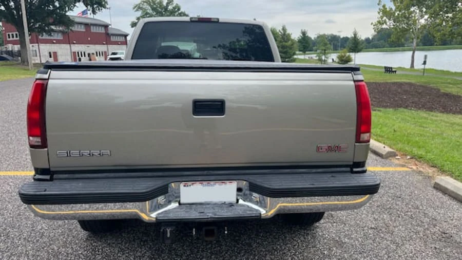 1998 GMC Sierra 1st Gen - Image 4 of 12