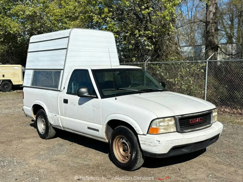 1998 GMC S-15/Sonoma - Image 2 of 12