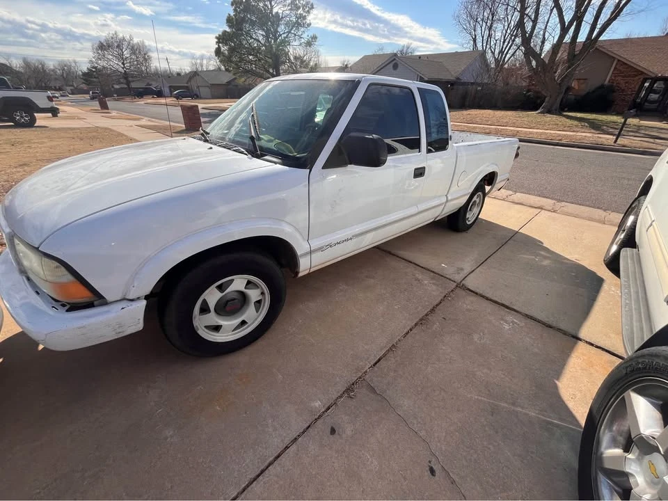 1998 GMC S-15/Sonoma - Image 2 of 9