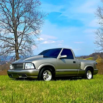 1998 GMC Sonoma SLS Regular Cab