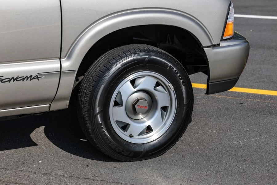 1998 GMC S-15/Sonoma - Image 19 of 31