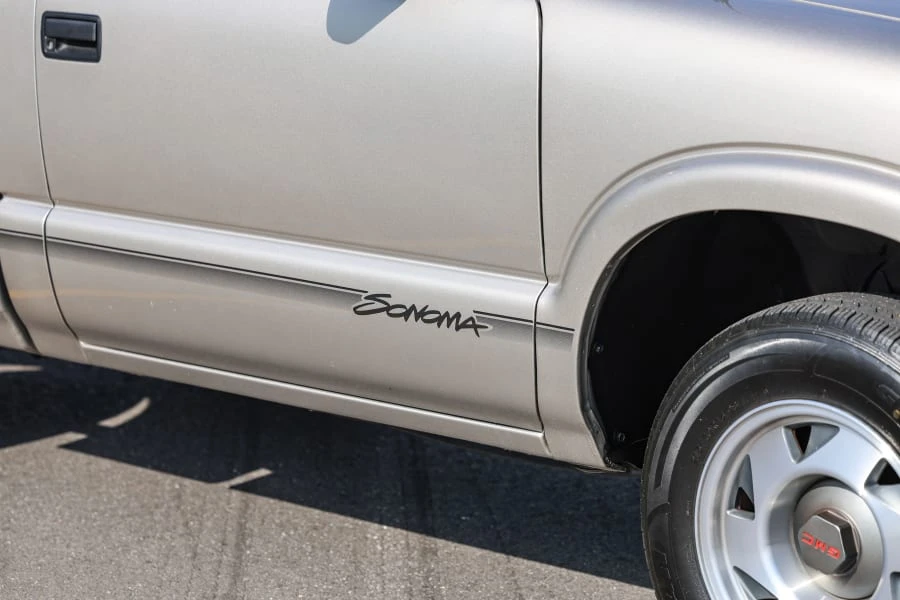 1998 GMC S-15/Sonoma - Image 16 of 31
