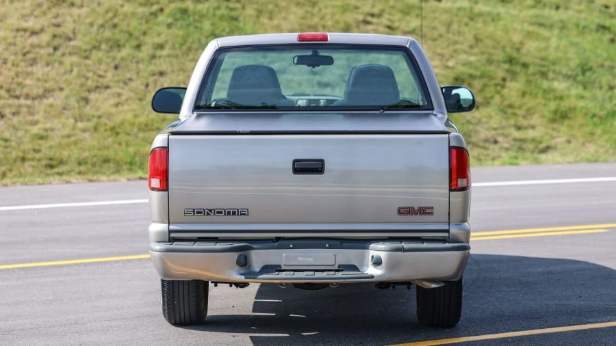 1998 GMC S-15/Sonoma - Image 4 of 31