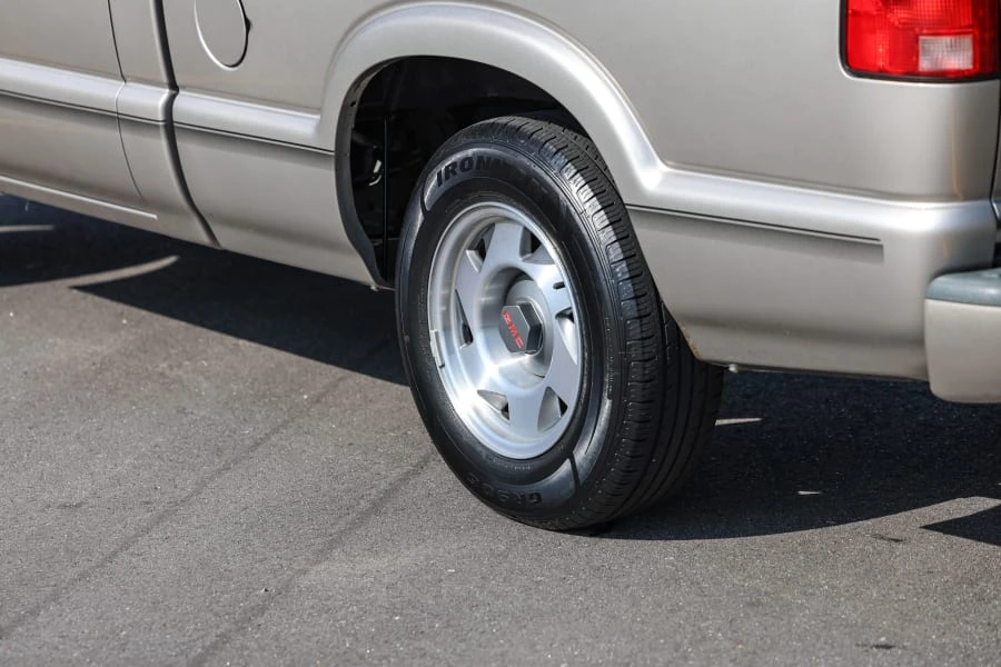 1998 GMC S-15/Sonoma - Image 11 of 31