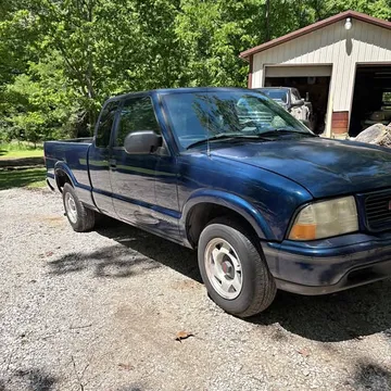 1998 GMC Sonoma SLS Pickup 3D 6 ft