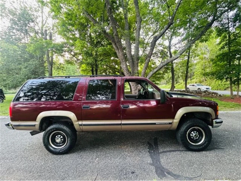 1998 GMC Suburban 8th Gen - Image 10 of 18