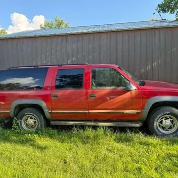 1998 GMC Suburban 1500 LT 5.7L V8