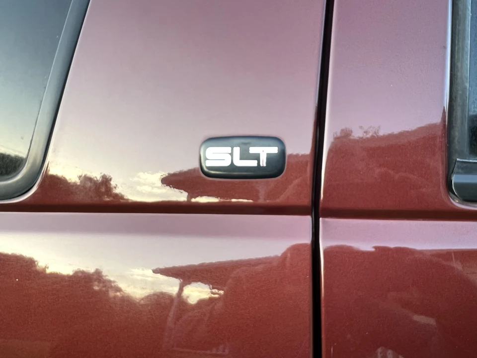 1998 GMC Suburban 8th Gen - Image 29 of 31