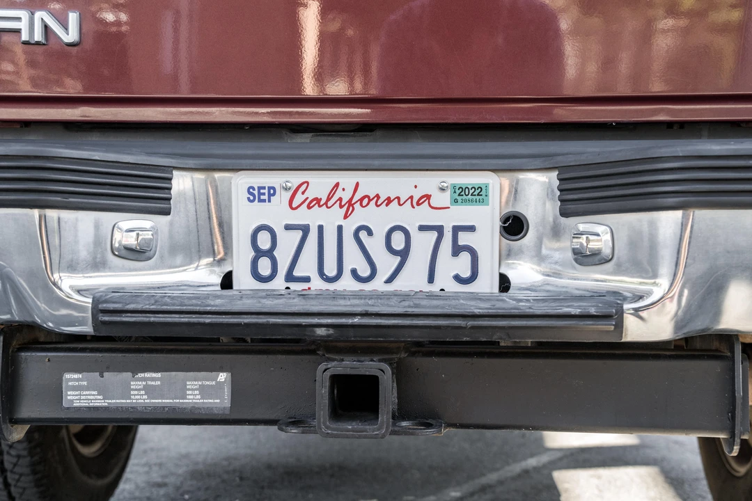 1998 GMC Suburban 8th Gen - Image 24 of 31