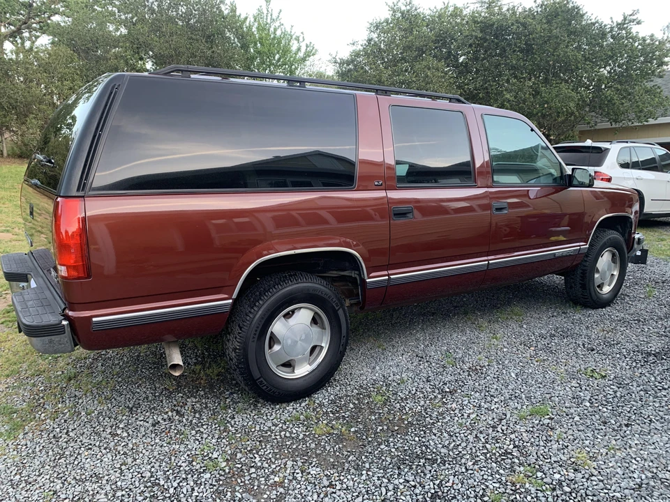 1998 GMC Suburban 8th Gen - Image 11 of 31