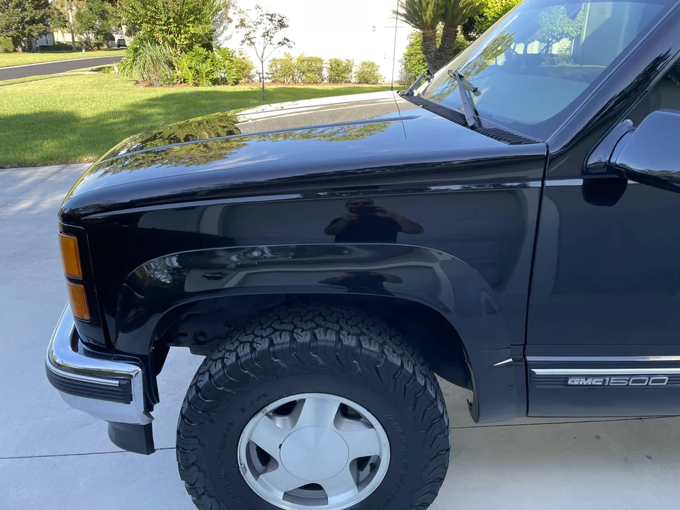 1998 GMC Suburban 8th Gen - Image 21 of 31