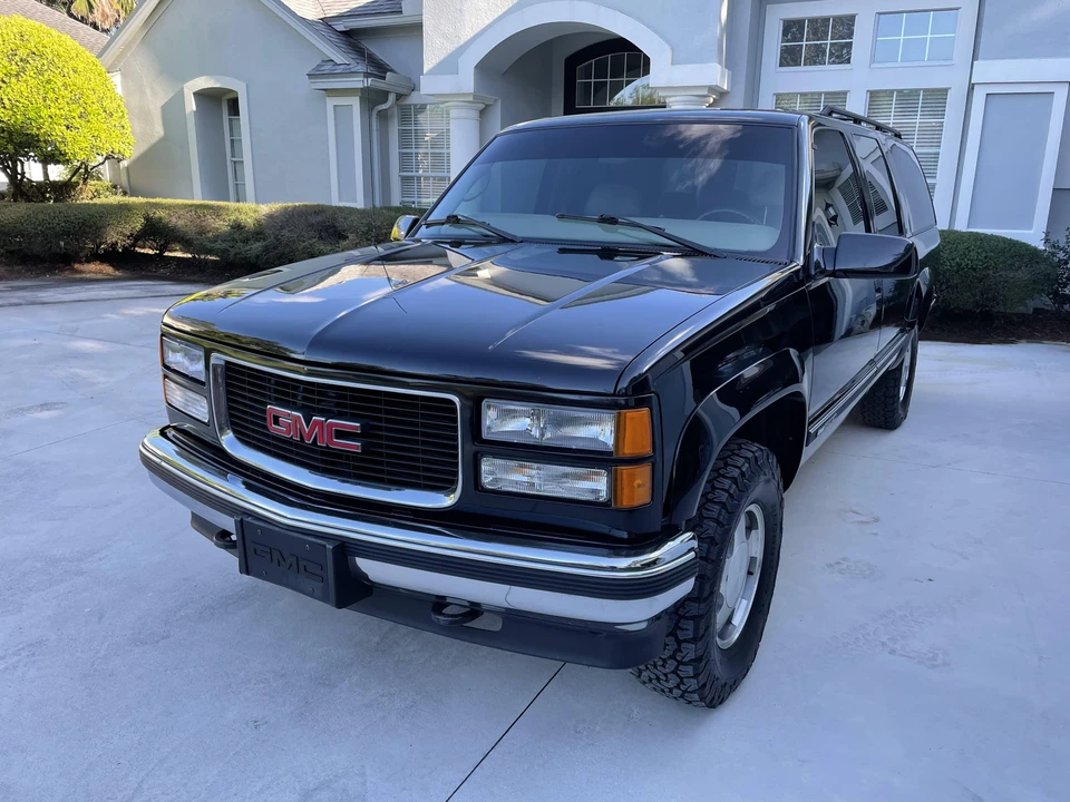 1998 GMC Suburban 8th Gen - Image 6 of 31