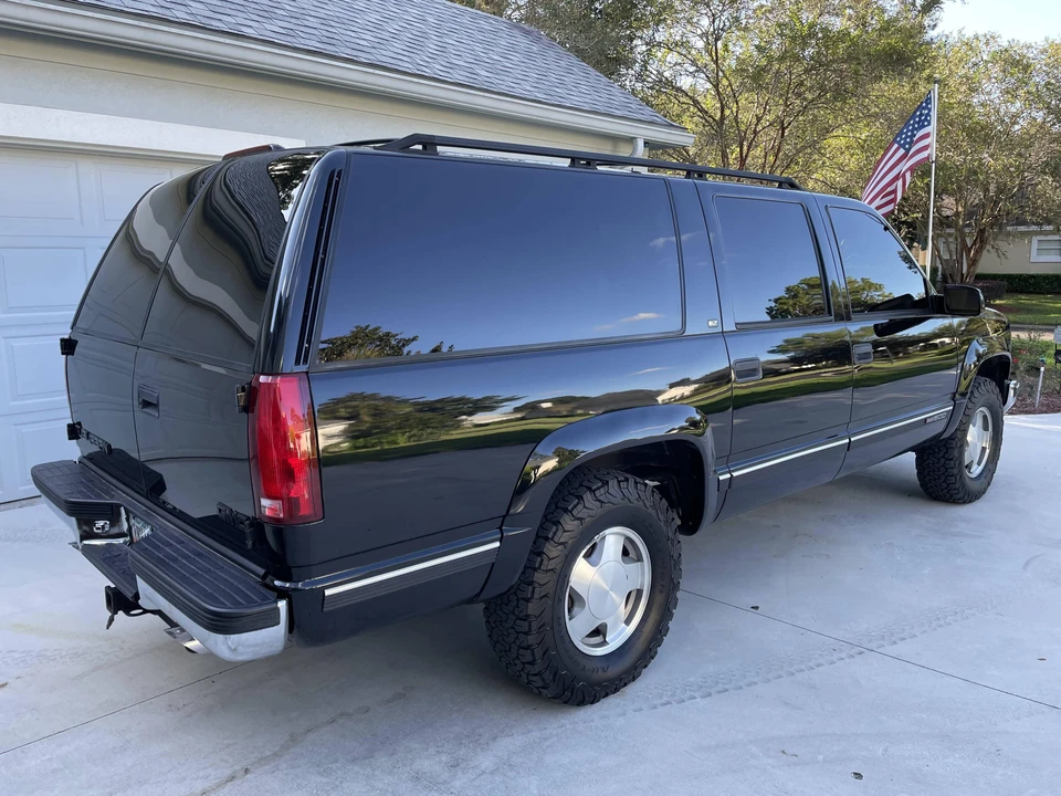 1998 GMC Suburban 8th Gen - Image 12 of 31