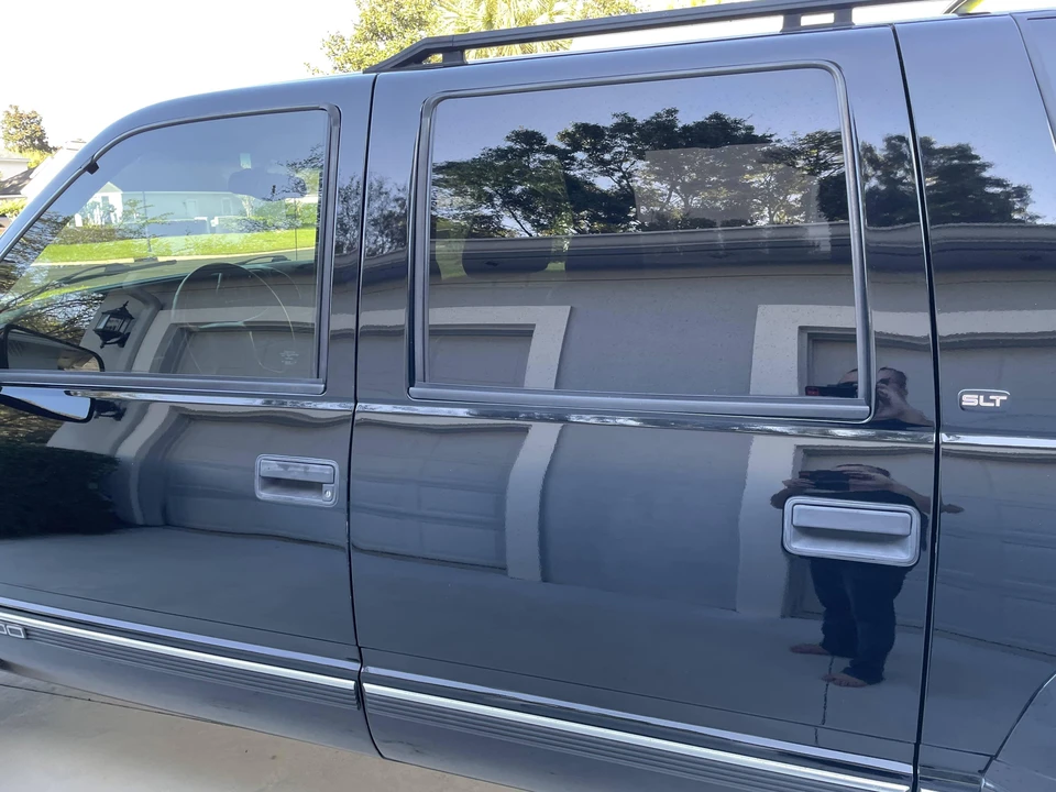 1998 GMC Suburban 8th Gen - Image 23 of 31