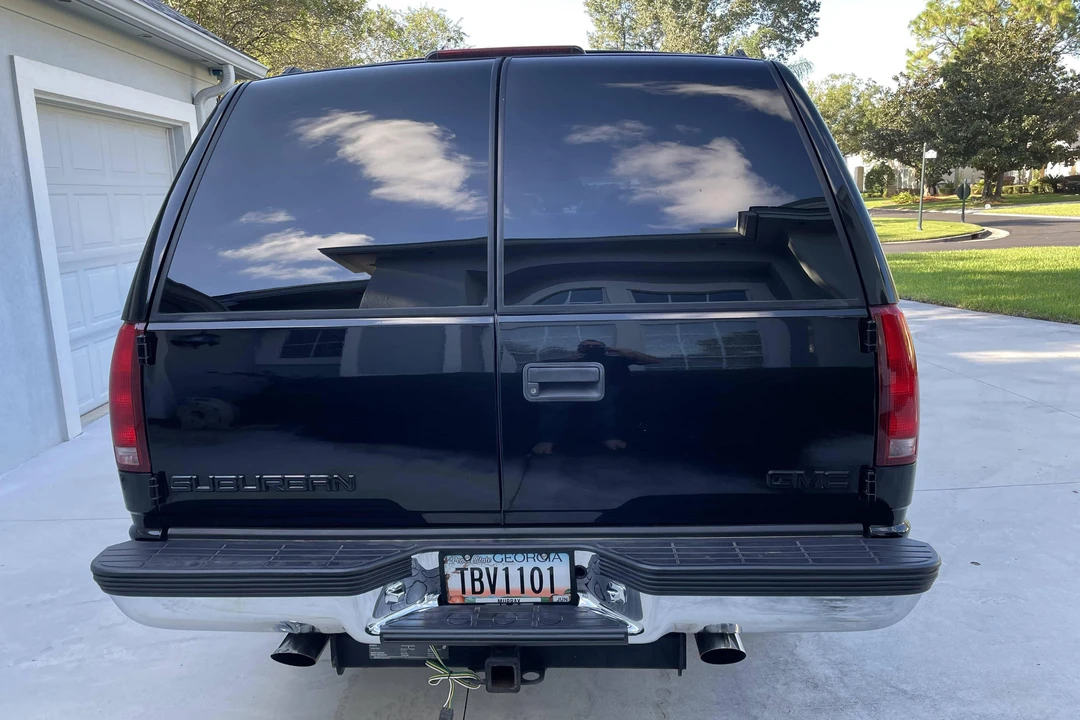 1998 GMC Suburban 8th Gen - Image 5 of 31
