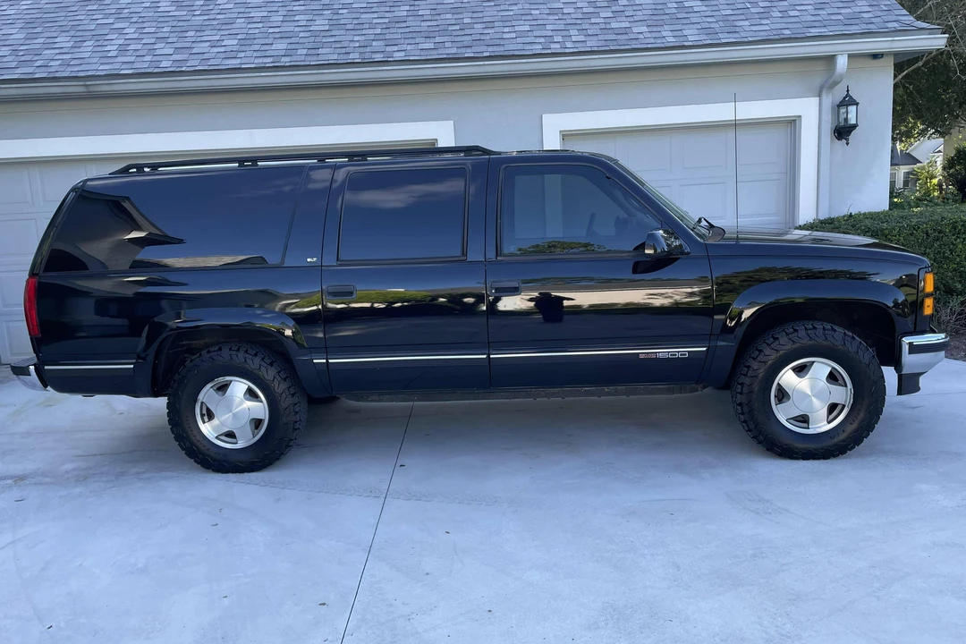 1998 GMC Suburban 8th Gen - Image 14 of 31