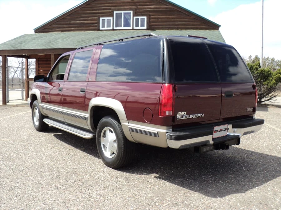 1998 GMC Suburban 8th Gen - Image 2 of 5