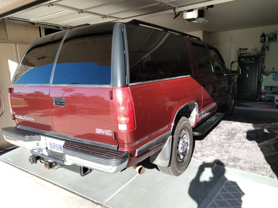 1998 GMC Suburban 8th Gen - Image 17 of 31