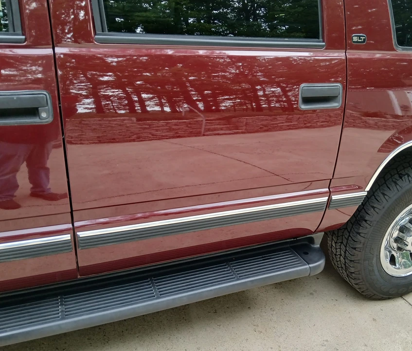 1998 GMC Suburban 8th Gen - Image 30 of 31