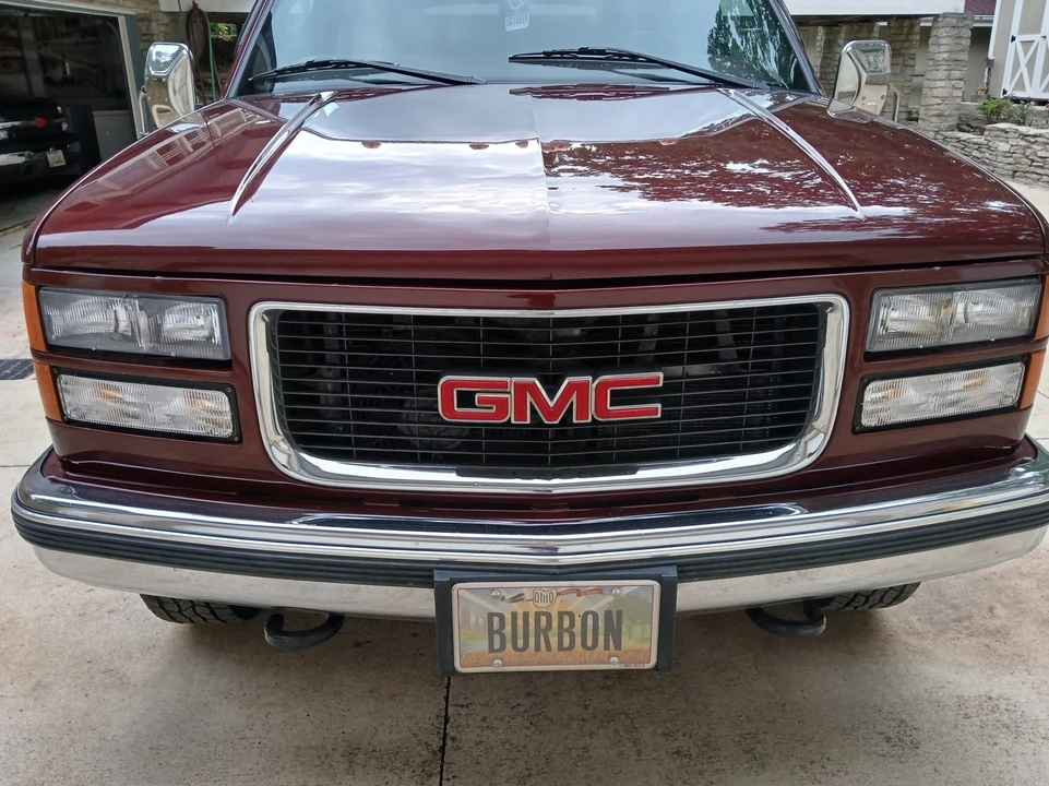 1998 GMC Suburban 8th Gen - Image 24 of 31