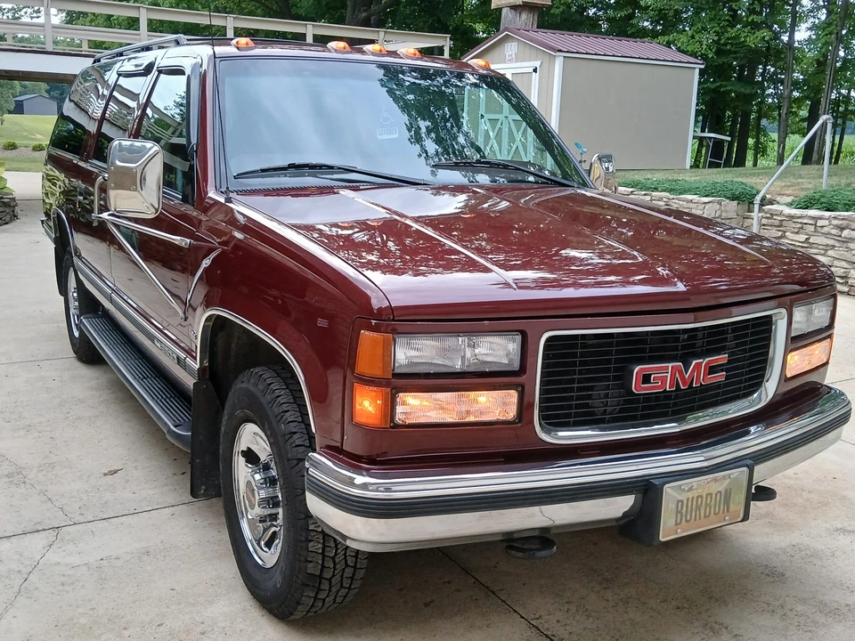 1998 GMC Suburban 8th Gen - Image 22 of 31